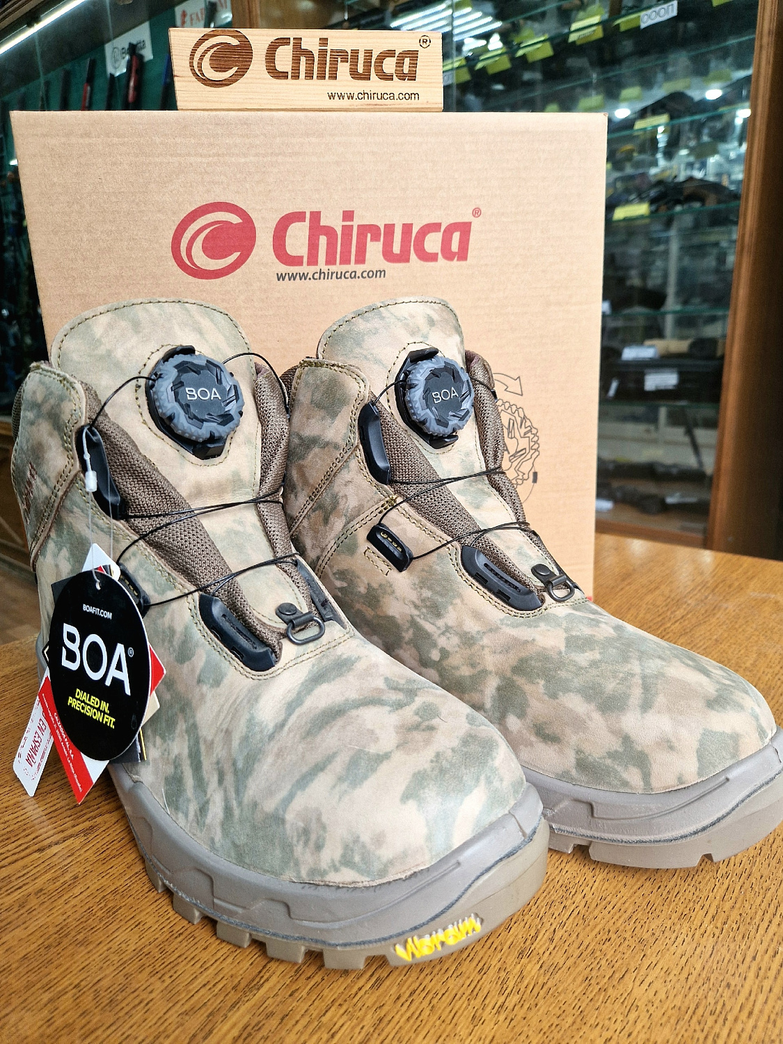 Трекинговые ботинки CHIRUCA CARES BOA 31 