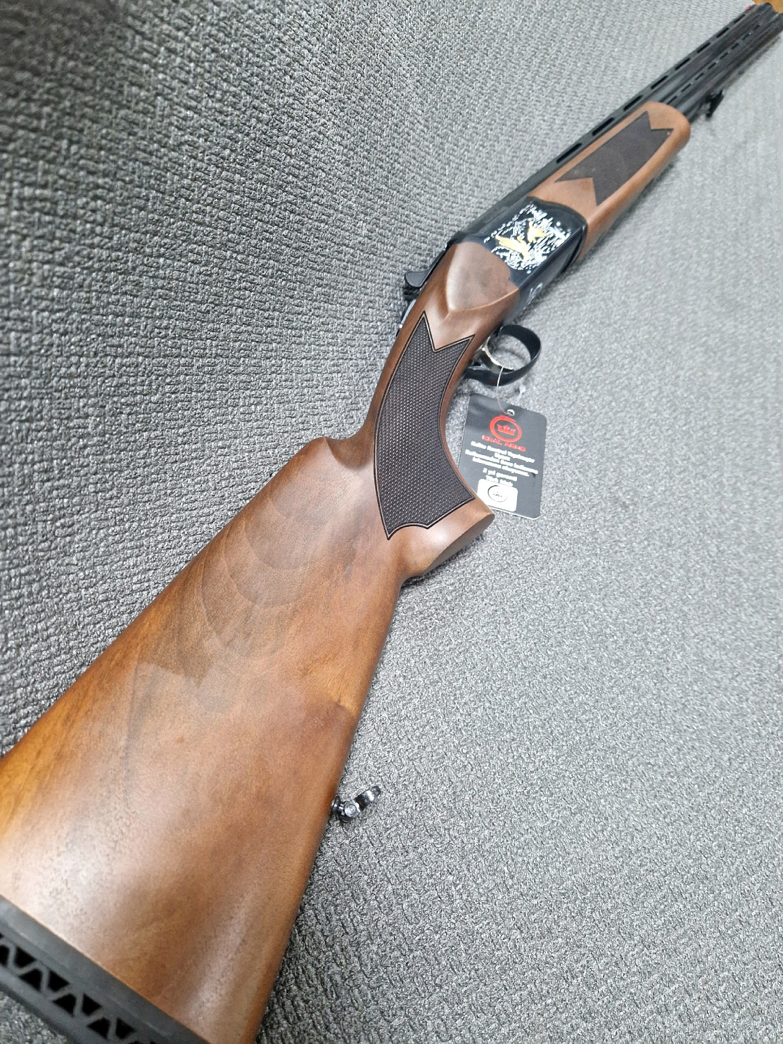 Снова в наличии: двустволка Kral Tundra A кал.12/76 с гравировкой “Золотые утки”