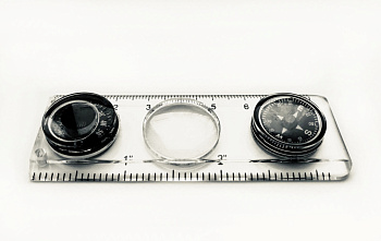 Компас жидкостной