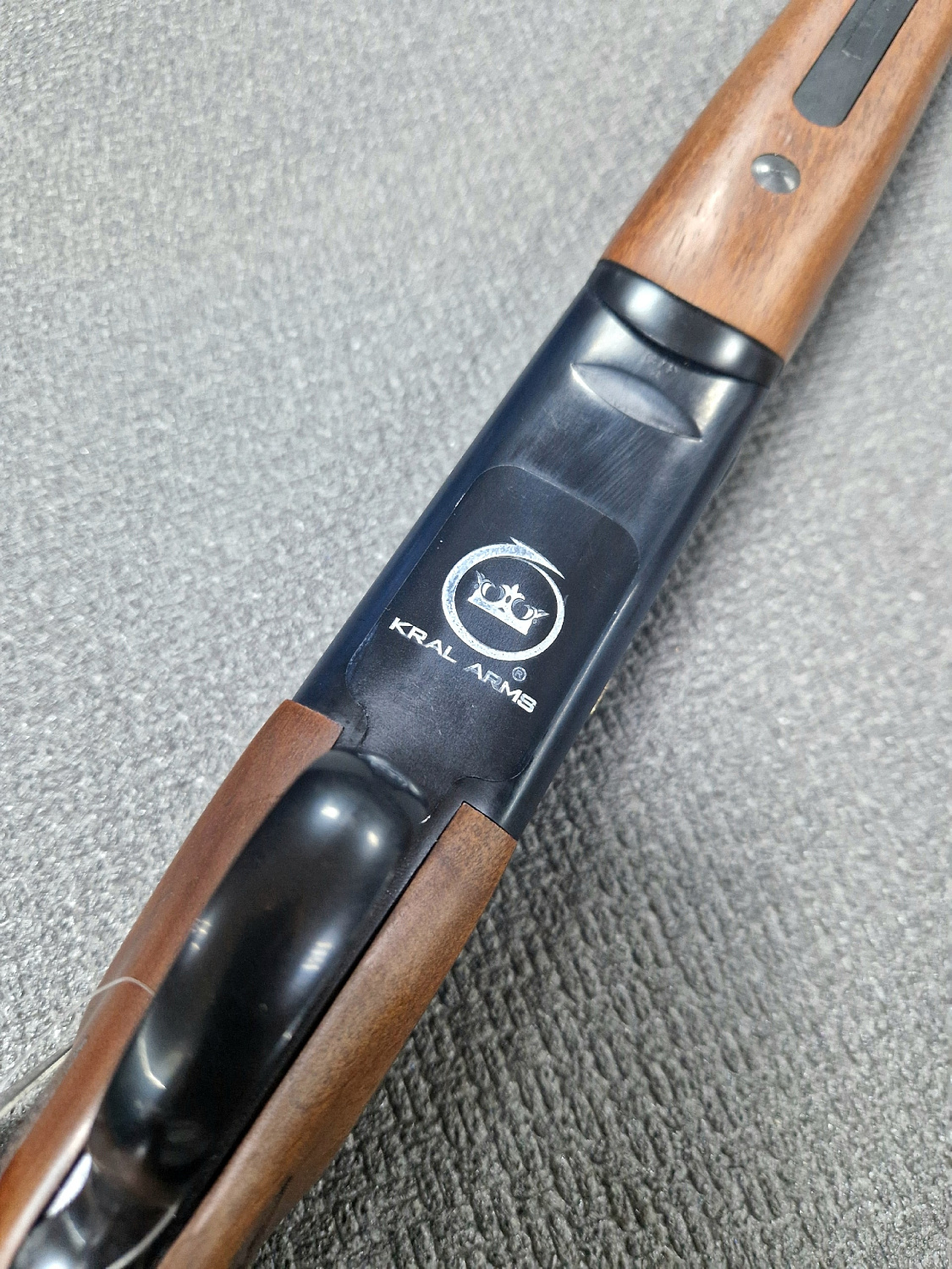 Снова в наличии: двустволка Kral Tundra A кал.12/76 с гравировкой “Золотые утки”